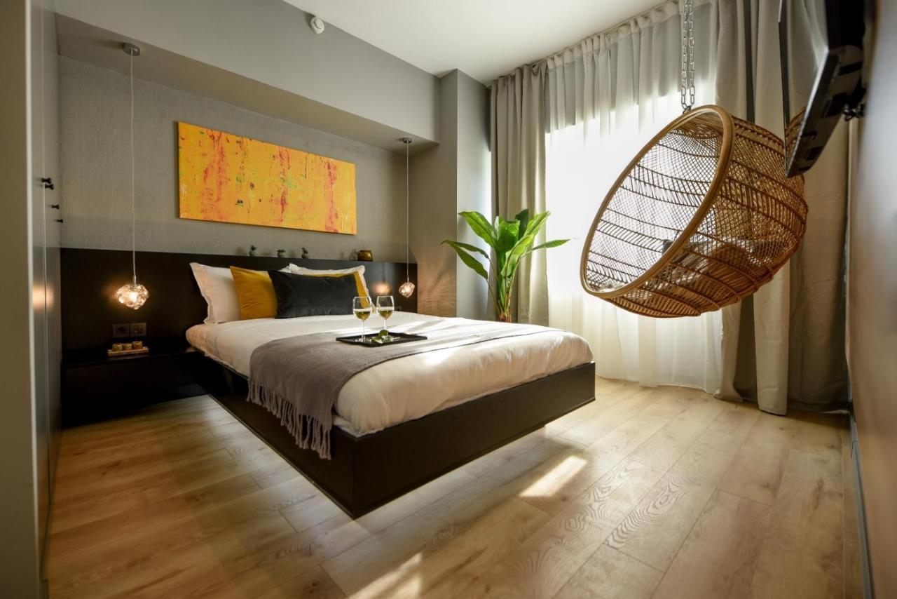 Luxury Apartment Near Radisson Hotel - Wall Projector & Modern Design Букурещ Екстериор снимка